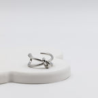 Vivid Knot Ring