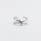 Vivid Knot Ring