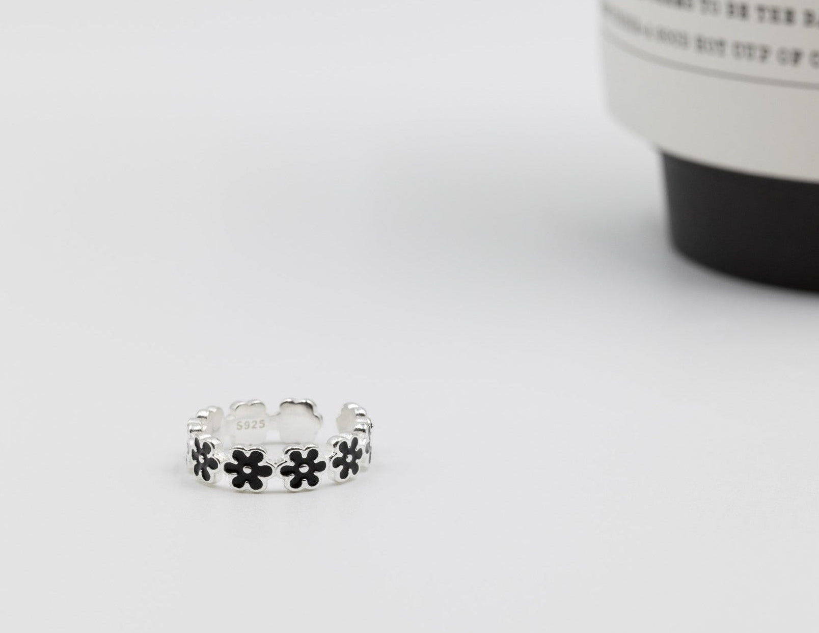 Inky Daisy Ring