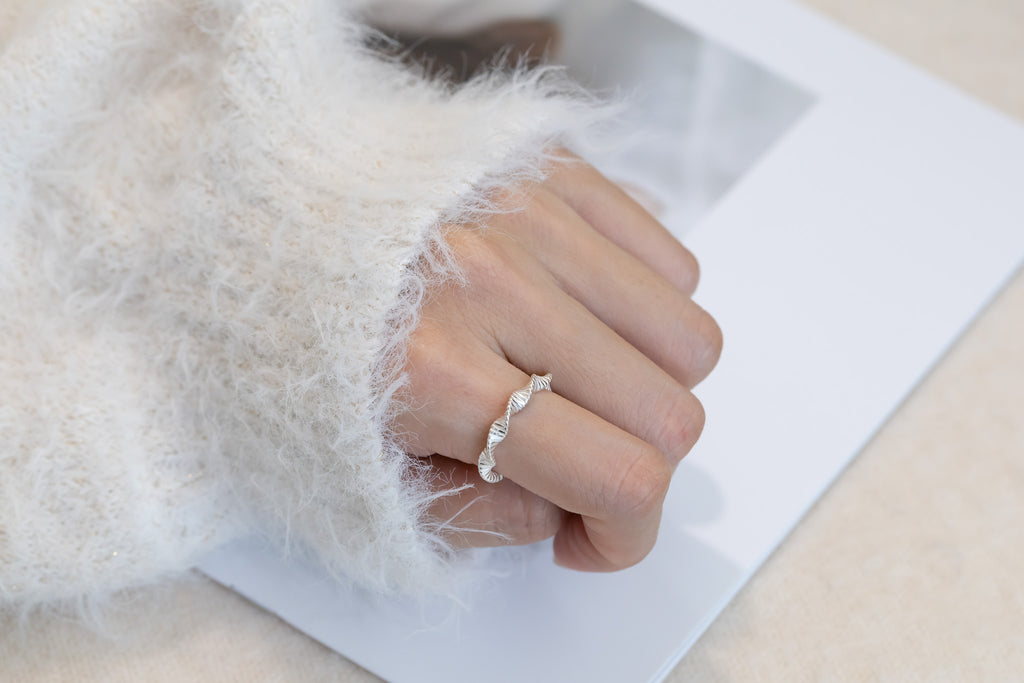 Silver Twist Stripe Ring