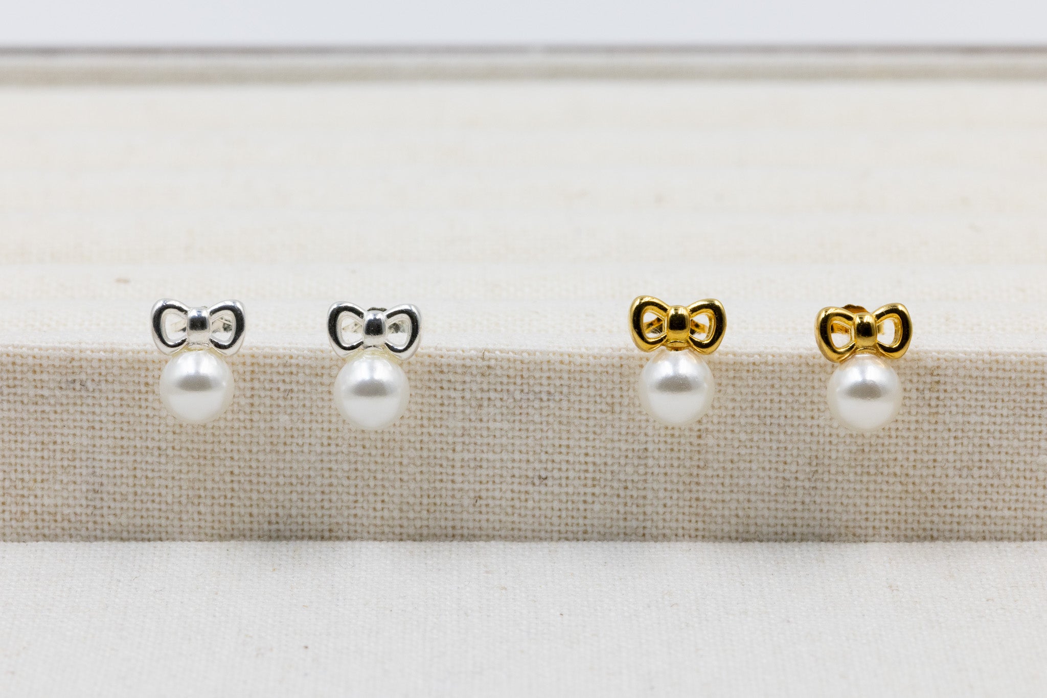 Silver Chic Bow Earrings