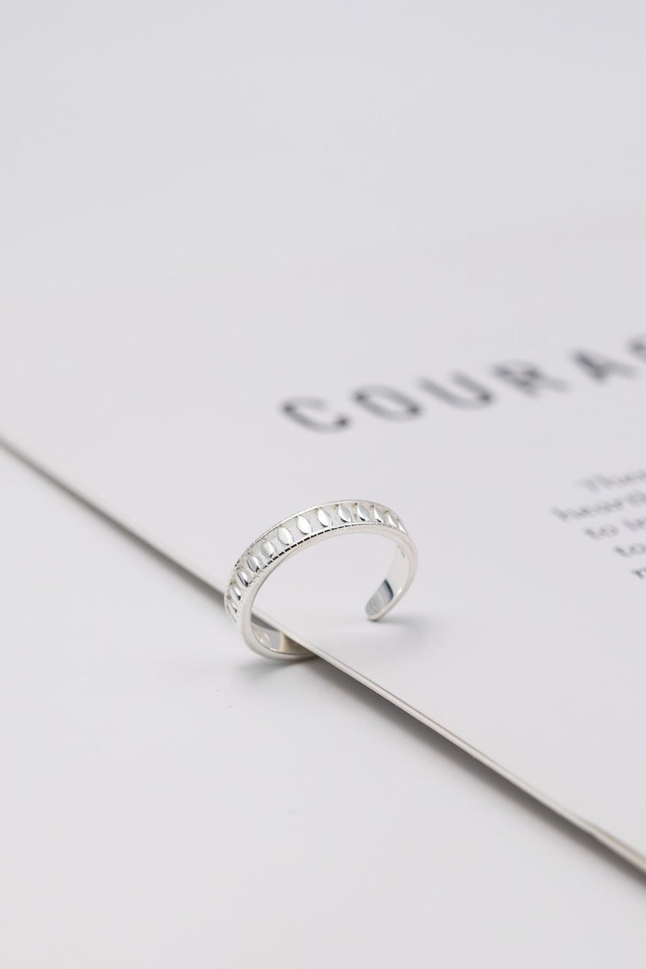 Lattice Motif Ring
