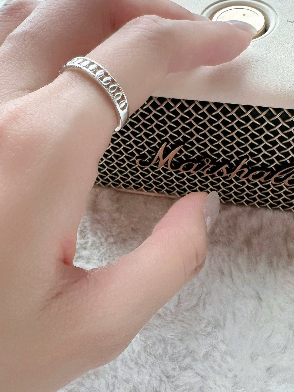 Lattice Motif Ring